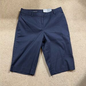 Talbots Women’s 6 Navy Perfect Shorts 13” inseam